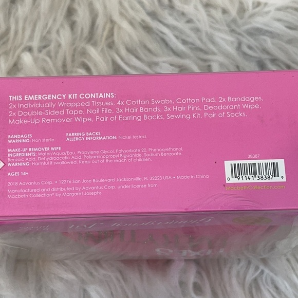 Macbeth Collection Glamergency Kit - 25 Pieces Color Pink - Picture 3 of 3